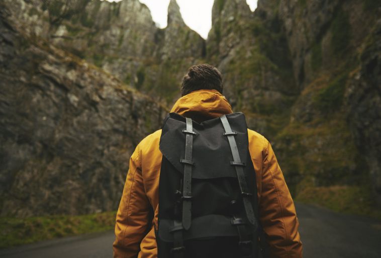 attrezzatura zaino trekking nel lazio escursioni in sabina