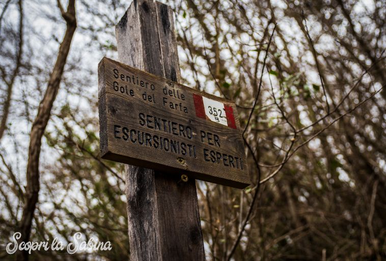 Sentiero delle Gole del Farfa